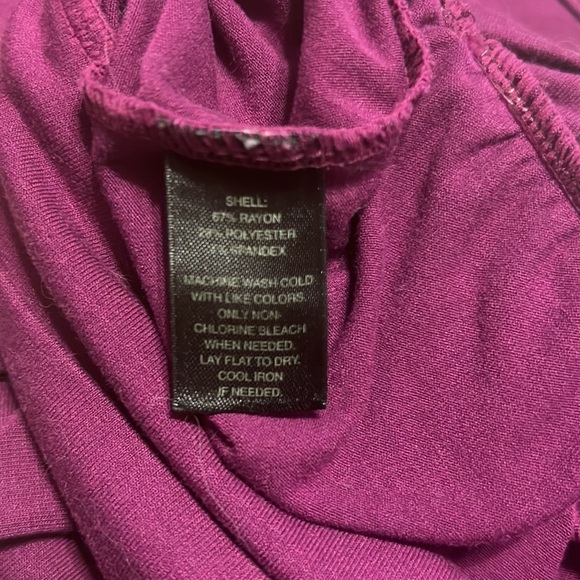 White House Black Market 3/4 Button accented sleeve top - Picture 5 of 5